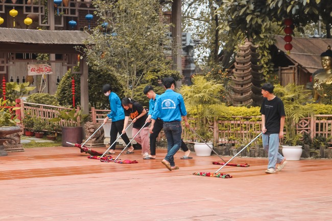 Chùa Hòa Phúc: Sinh viên trường đại học Giao Thông Vận Tải – Hà Nội về chùa sinh hoạt
